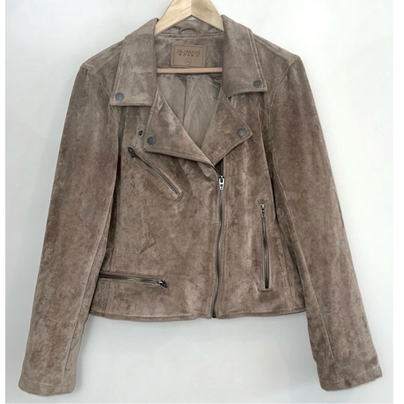 BLANKNYC Faux Suede Moto Jacket - Picture 5 of 12